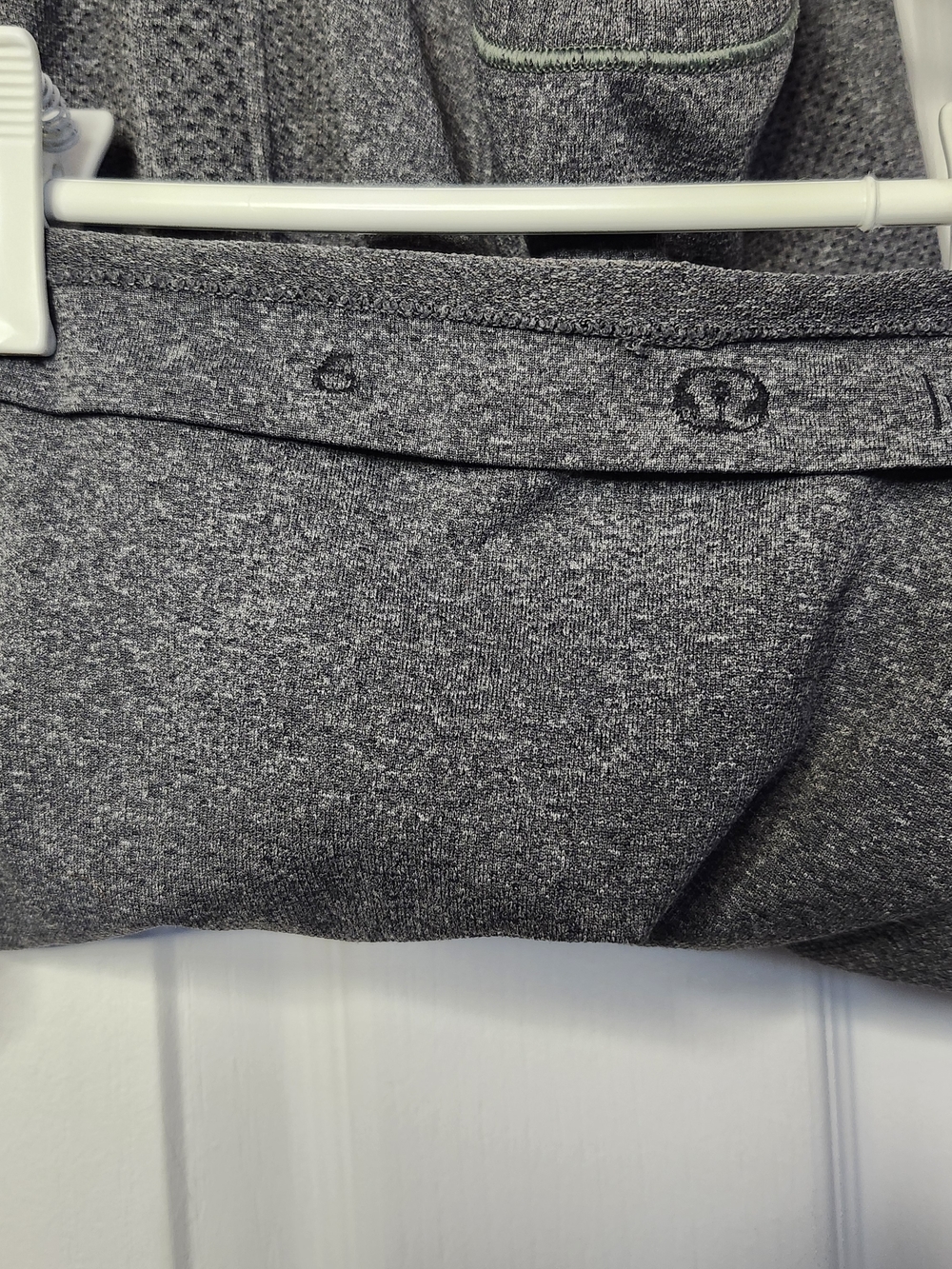 Lululemon Swiftly Tech Racerback Tank - Size 6 - Picture 2 of 4
